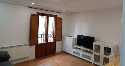 Between Castle and Cathedral 2