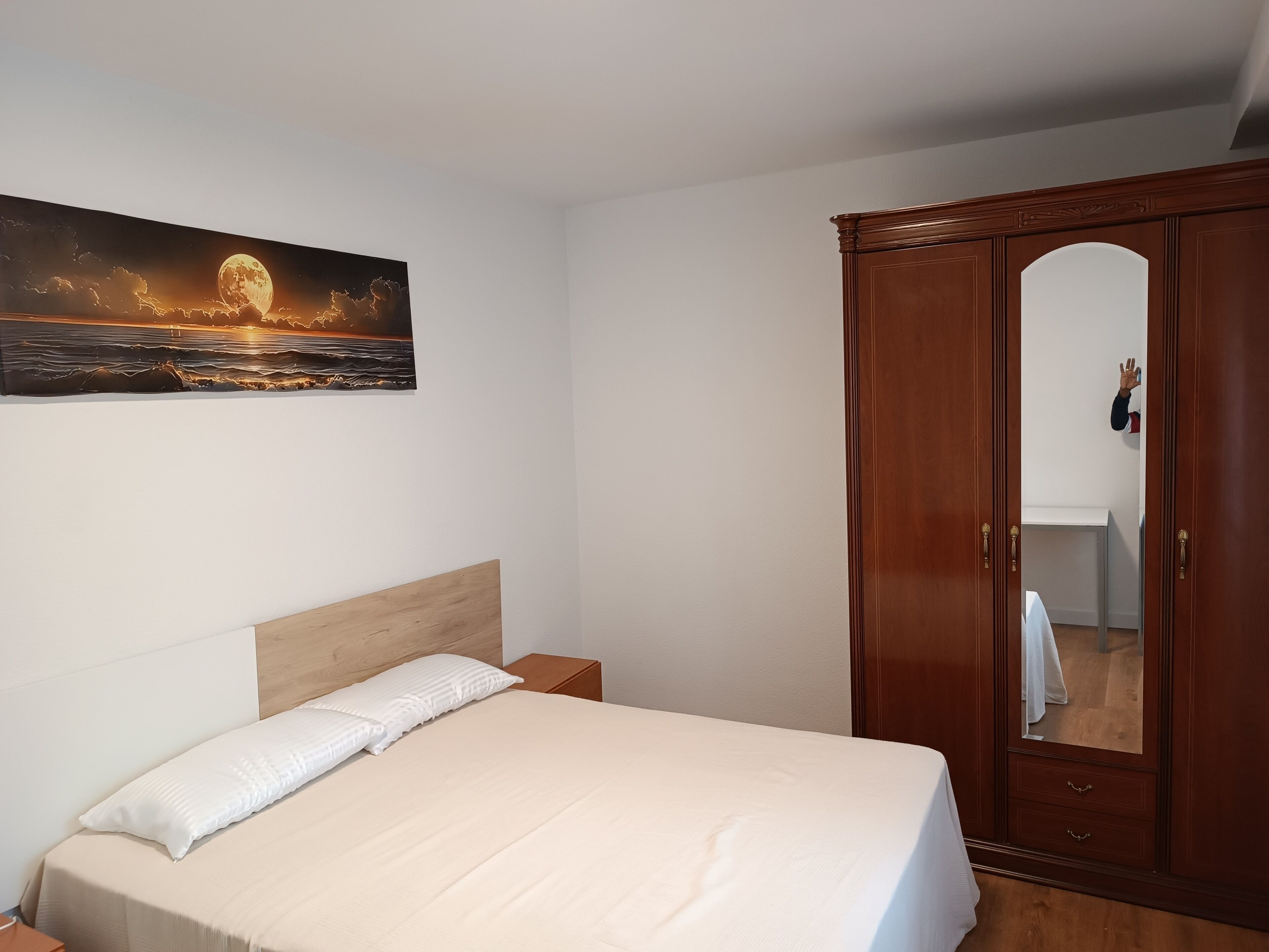 2 soverom, strykejern/-brett, wi-fi og sengetøy