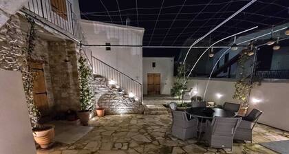 Majestic Hot Tub Suite