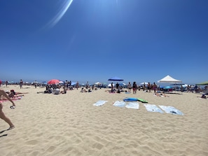 Tæt på stranden