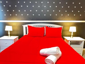 4 quartos, ferros/tábuas de passar roupa, Wi-Fi, roupa de cama