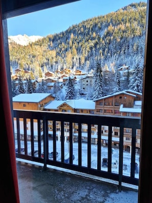 Interior - 30m from ski slopes, 7th floor, view resort, balcony, tv, ski locker, 37m², Valfréjus (Valfréjus)