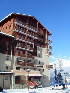 Exterior - 30m from ski slopes, 7th floor, view resort, balcony, tv, ski locker, 37m², Valfréjus (Valfréjus)