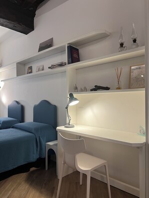 2 bedrooms, desk, iron/ironing board, WiFi