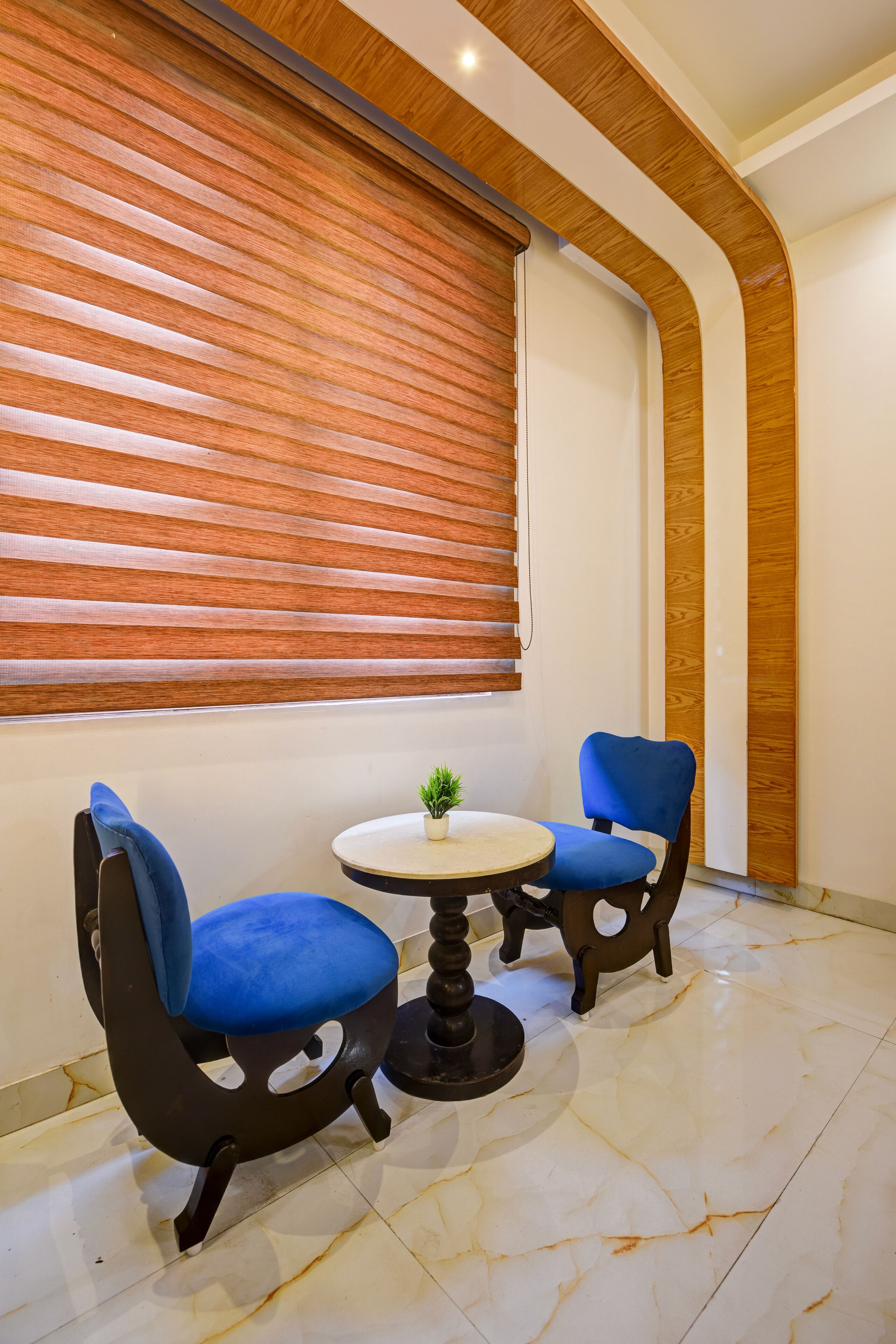 Foto - The York Legacy Hotel - 2 Minutes Walk From New Delhi Railway Station