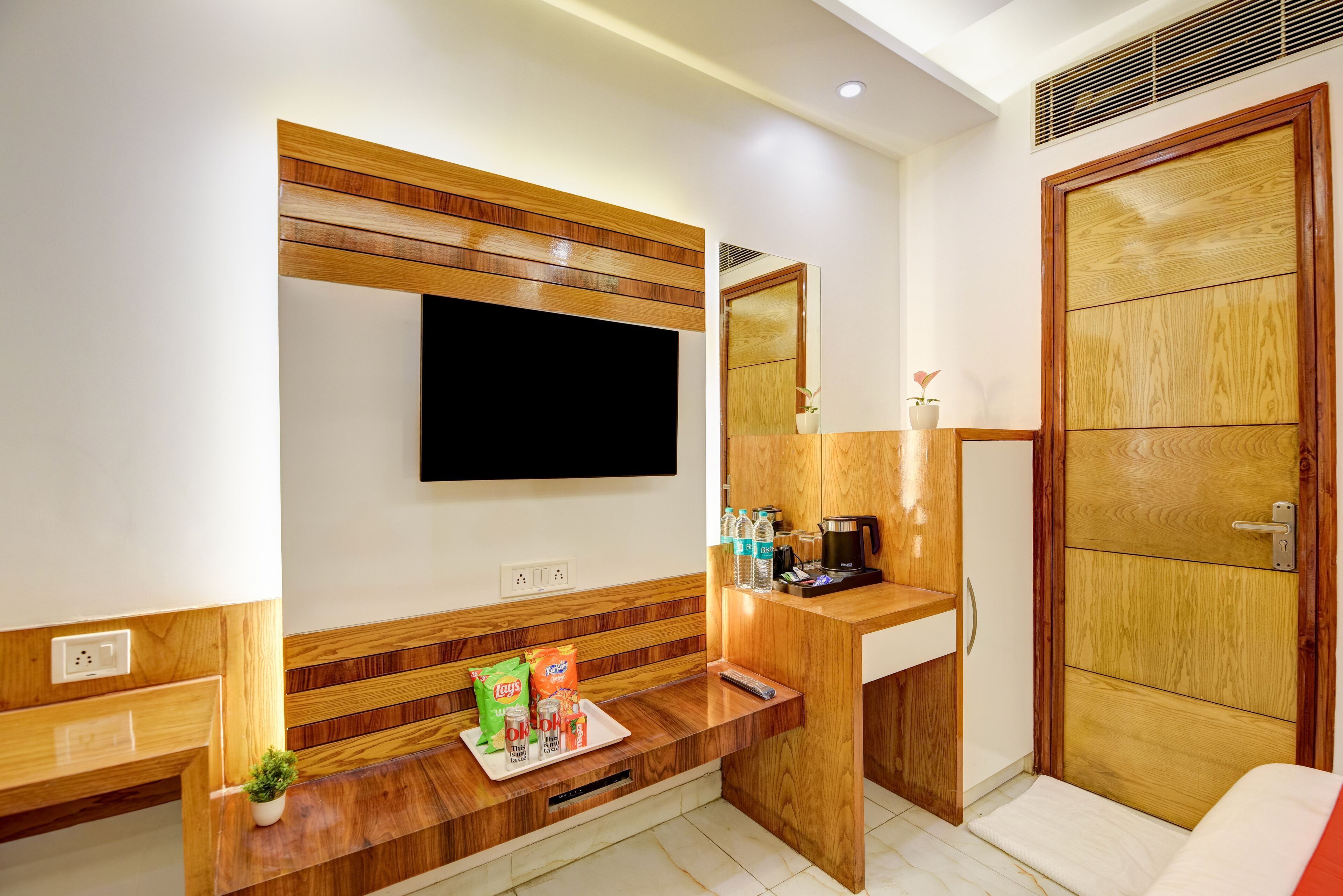 Foto - The York Legacy Hotel - 2 Minutes Walk From New Delhi Railway Station