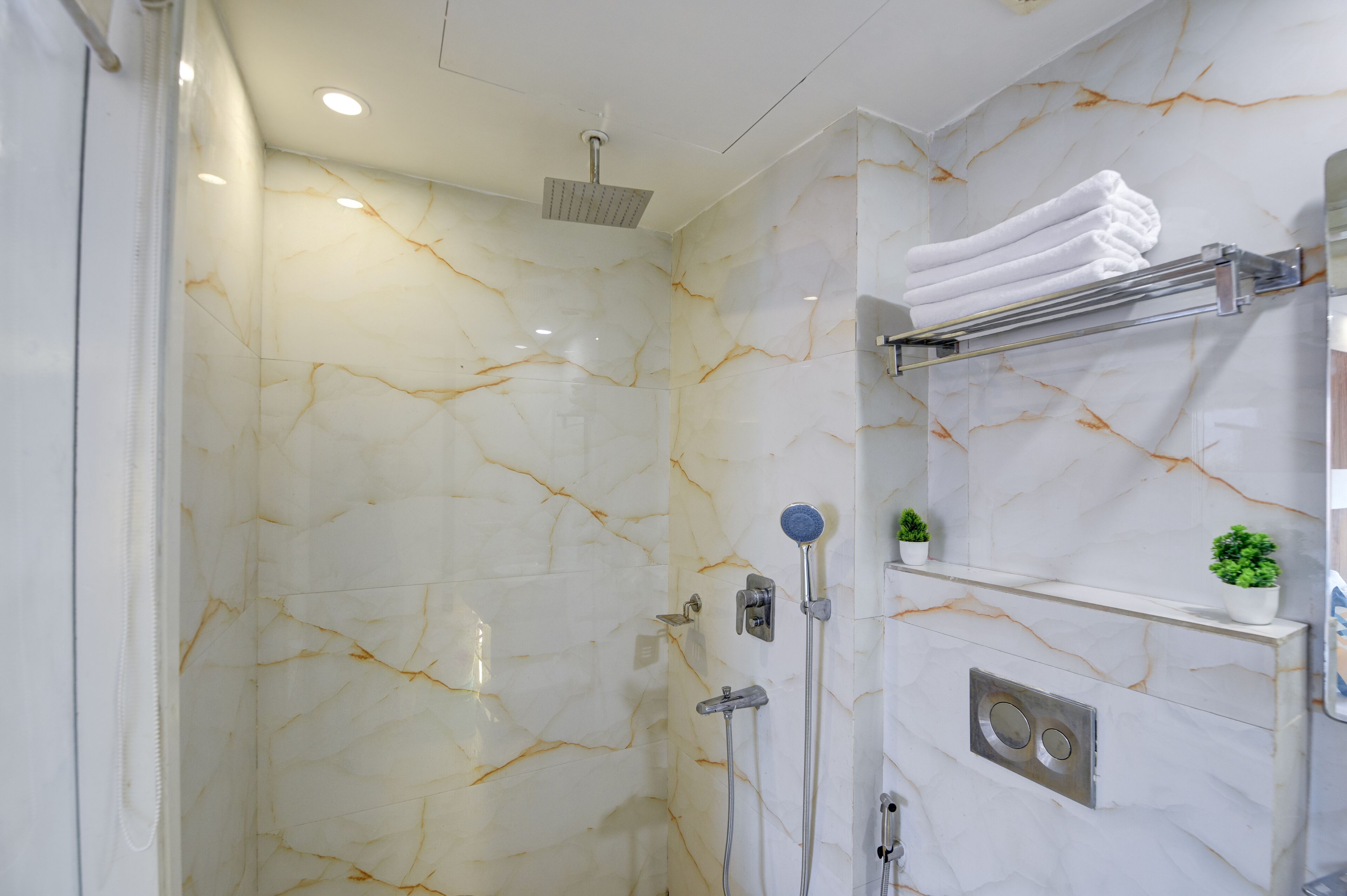 Foto - The York Legacy Hotel - 2 Minutes Walk From New Delhi Railway Station