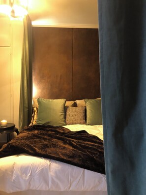 1 chambre, coffres-forts dans les chambres, fer et planche Ă repasser