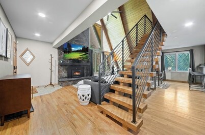 Cozy Mountain Home Near Red Rocks + Game Room!