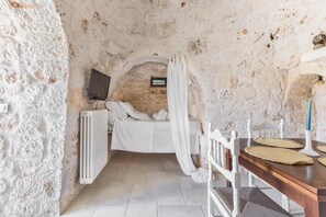 2 chambres, fer et planche à repasser, accès Internet