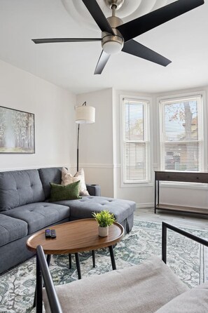 تلفزيون ذكي