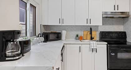 The Serene Walkerville Stay