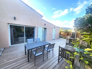 Outdoor dining - Mini villa "Rondinara" near porto vecchio (Lecci)