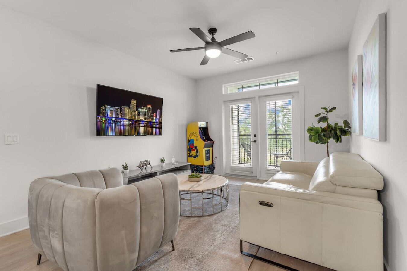 Een smart-tv, videogames en boeken