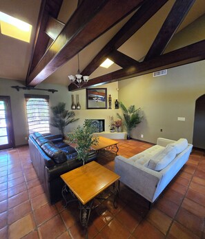 Smart TV, fireplace, computer monitors, printers