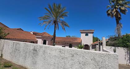 7-bedroom MANSION in 4.5 Acres Corpus Christi pool, Tennis court