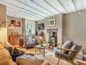 Cheminée, chaîne hi-fi