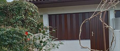 تفاصيل الفندق من الخارج