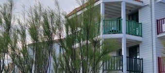 Lakeside apartment with terrace