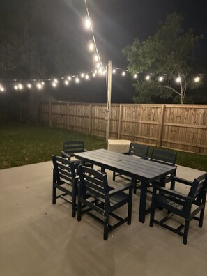Outdoor dining