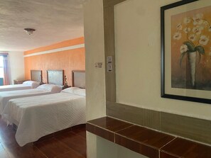 Family Triple Room, City View | Free WiFi - Casa 12 Reales (Guanajuato)