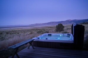 Baignoire à remous extérieure