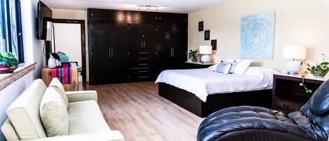 Deluxe Room, Lake View