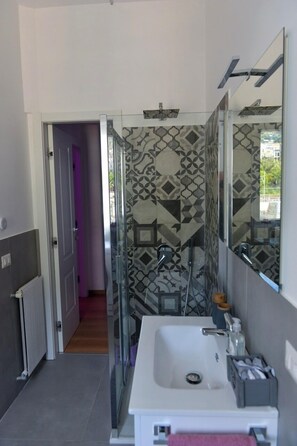 Bathroom - Allegra Apartment - De Vivo Realty Meta di Sorrento (Meta)