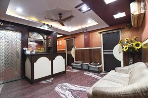 Reception - Hotel Classic International (Kolkata)