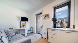 TV - 730A Apartment Lumos (Merano)