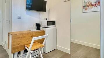 Quadruple Room | Desk, free WiFi