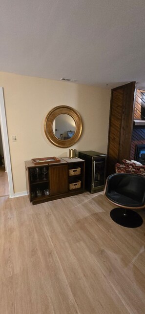 Interior - Mid Century Modern Condo at Lake of the Ozarks. Step back in time and relax! (Osage Beach)