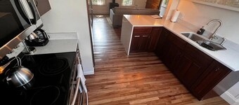 Willard Beach: Cozy Apartment with a King Size Bed