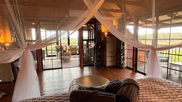 3 bedrooms, iron/ironing board, travel crib, free WiFi