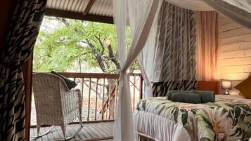 3 bedrooms, iron/ironing board, travel crib, free WiFi