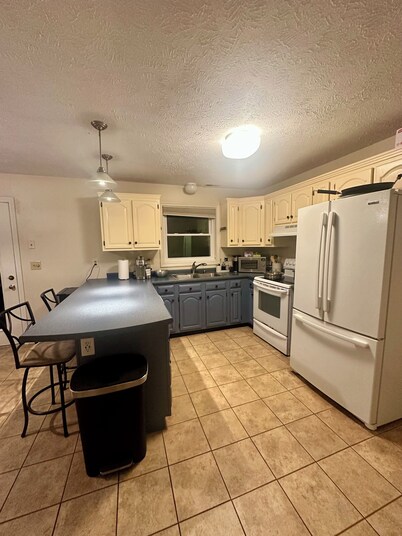 Relax in Our Cozy Duplex: Private, Quiet, and Perfect for Every Season!
