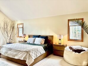 4 Schlafzimmer, Schreibtisch, Bügeleisen/Bügelbrett, kostenloses WLAN