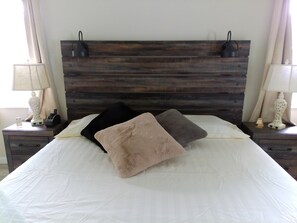 3 bedrooms, desk, iron/ironing board, WiFi