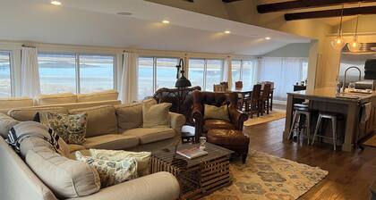 Charming Cottage Steps from Private Beach – Water Views & Little Neck Charm