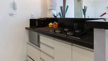 Basic Apartment | Private kitchen