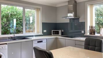 Dishwasher, high chair