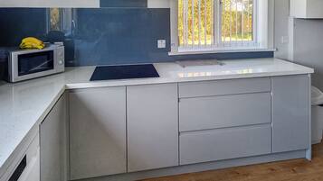 Dishwasher, high chair