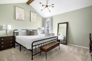 3 bedrooms, iron/ironing board, free WiFi, bed sheets