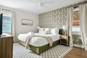 4 bedrooms, iron/ironing board, free WiFi, bed sheets