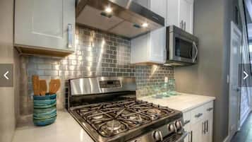 Microones, forn, placa de cuina i rentaplats