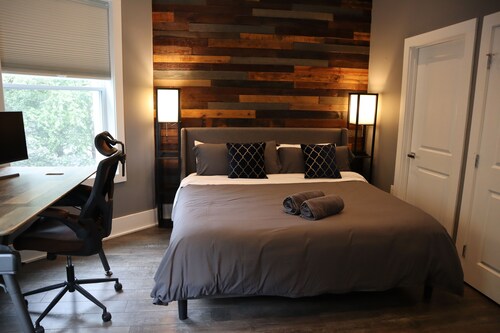 4-bedroom 3.5-bath house in gorgeous Downtown Washington DC Walk Everywhere