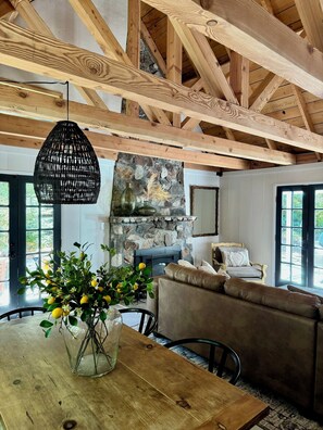Smart TV, fireplace, books