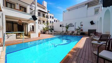 Piscina stagionale all'aperto