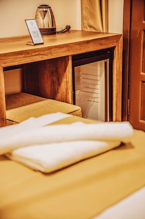 1 bedroom, Egyptian cotton sheets, premium bedding, minibar