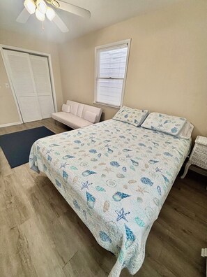 3 bedrooms, iron/ironing board, travel cot, free WiFi - Coastal Retreat 3BR Home 2 Blocks to Beach • Badges •Parking (Seaside Heights)